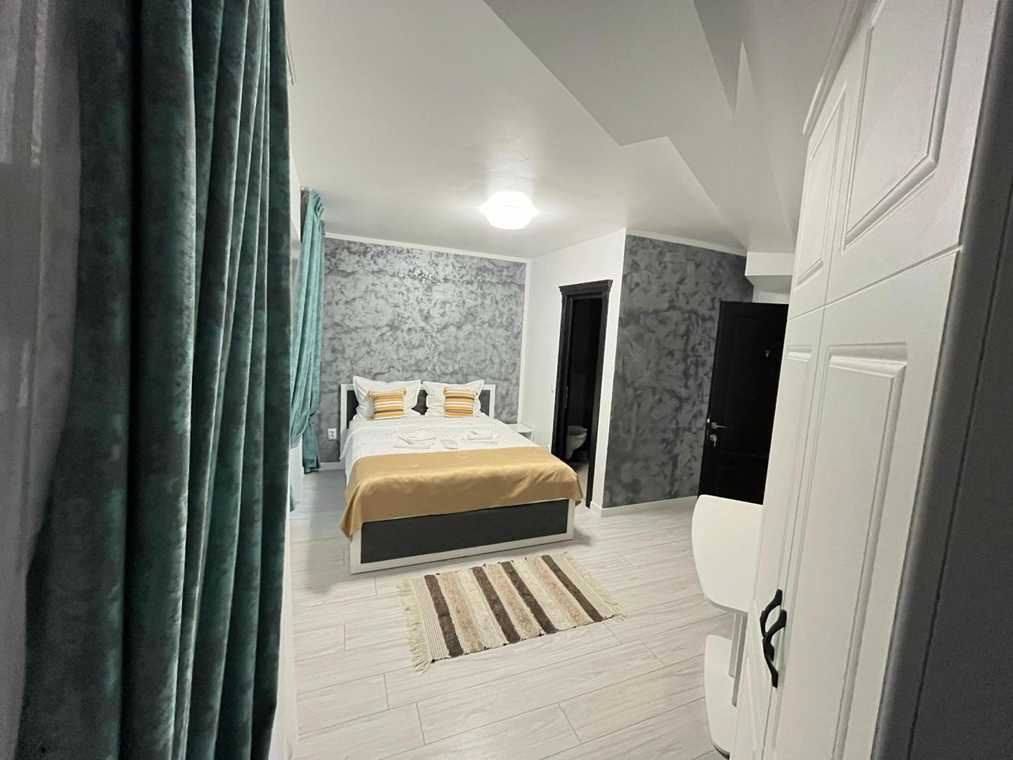 Grey Boutique Hotel Palas Iasi Exterior foto