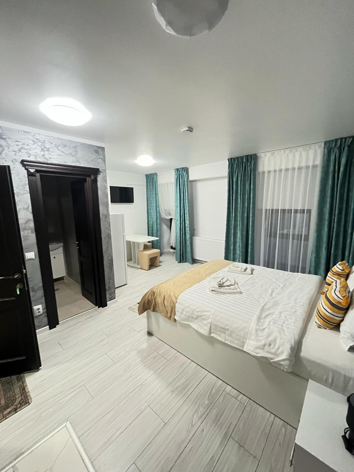 Grey Boutique Hotel Palas Iasi Exterior foto