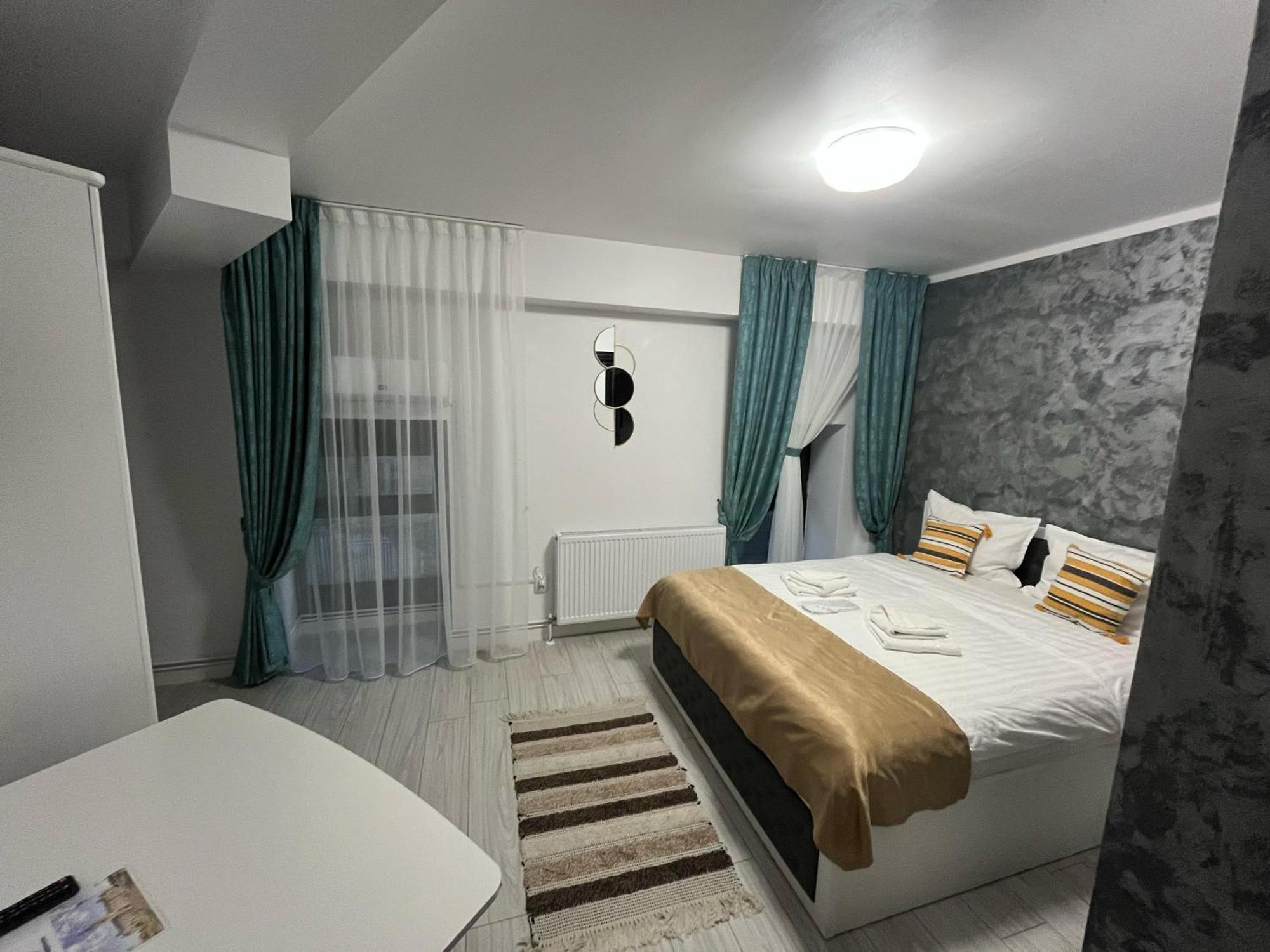 Grey Boutique Hotel Palas Iasi Exterior foto