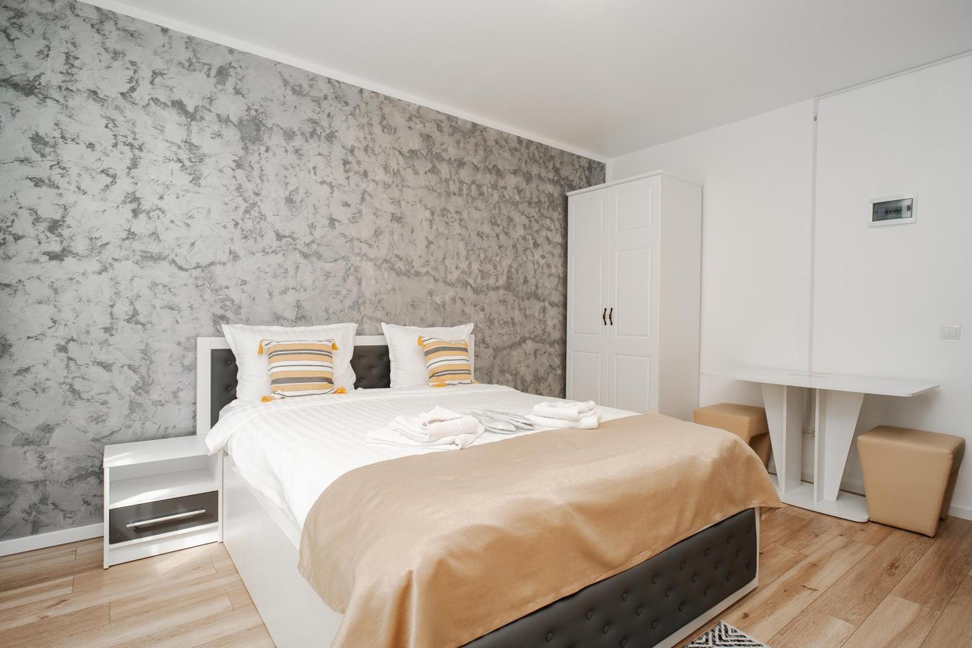 Grey Boutique Hotel Palas Iasi Exterior foto
